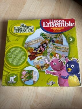 The Backyardigans Read Along 3 Bilingual Books & Audio CD Sealed Rare